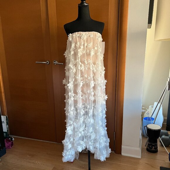 Helsi Athena Embroidered Strapless Floral Maxi NWT, Size S - Picture 4 of 6